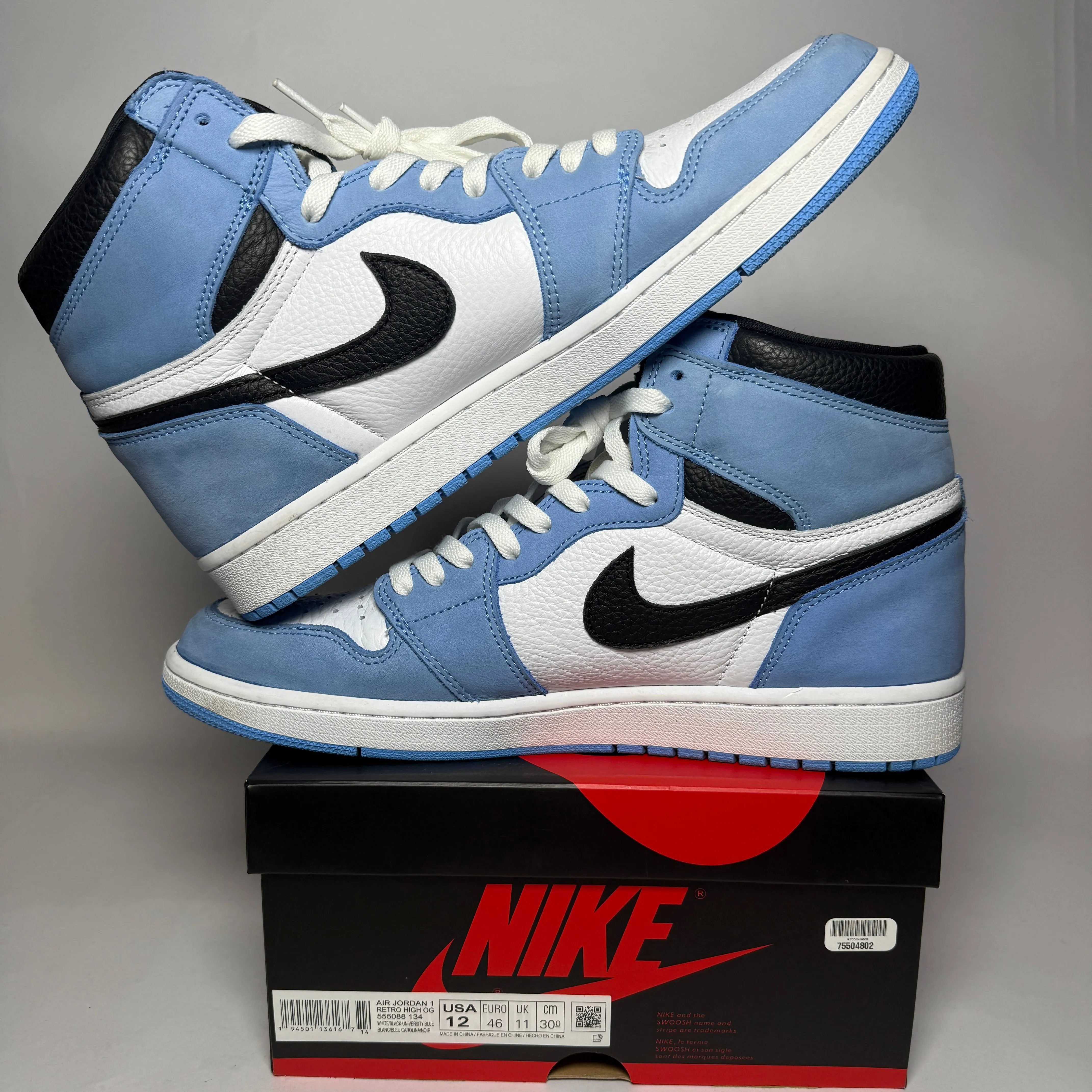 Air Jordan 1 High Retro OG UNC University Blue *pre-owned* (SIZE 12)