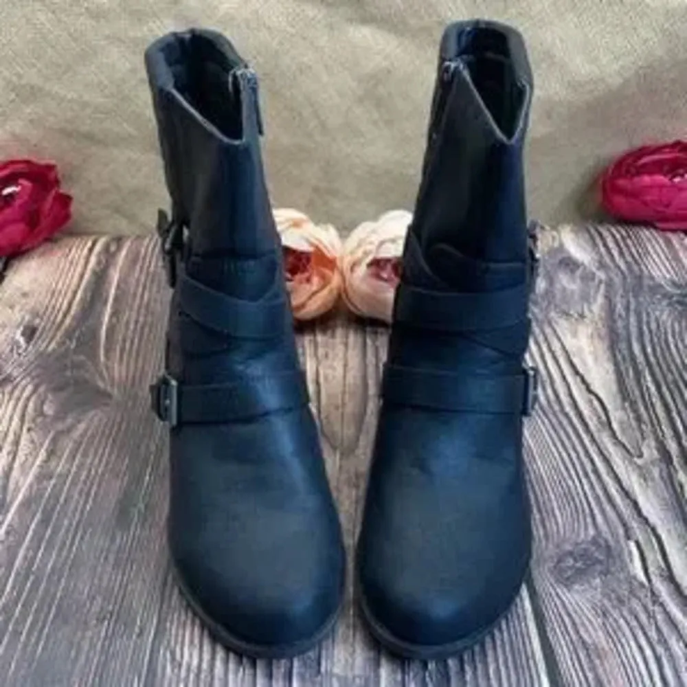 American Living Black Leather Booties 8B