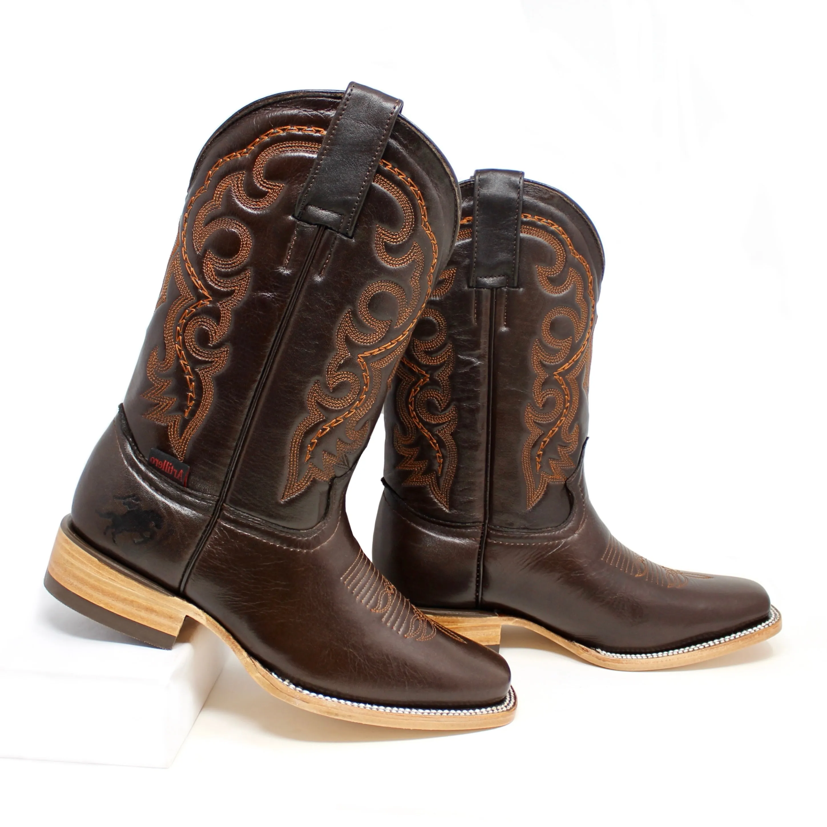 Artillero Traditional Square Toe Cowboy Boot