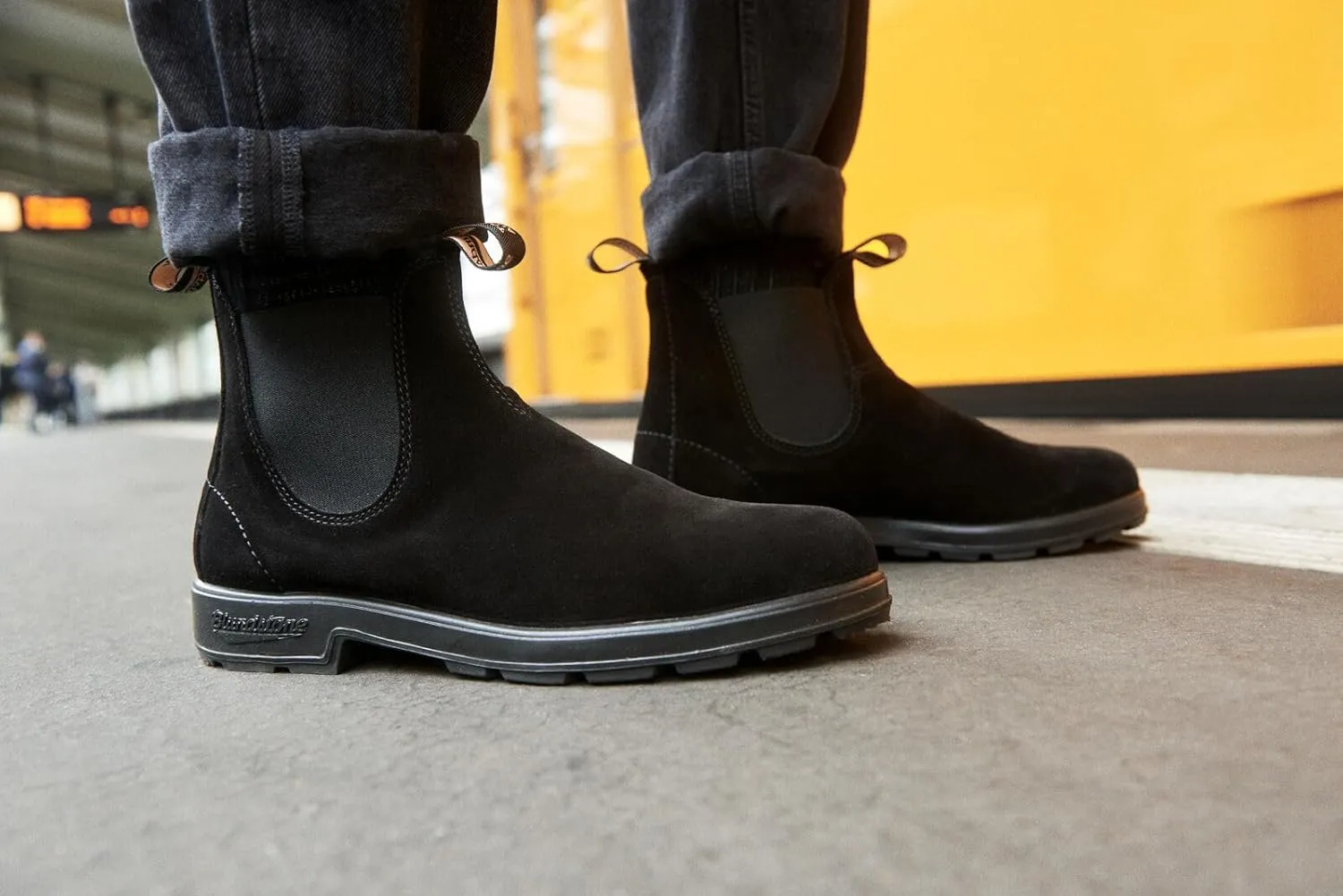 Blundstone Originals 2405 Unisex Suede Leather Chelsea Boots,
