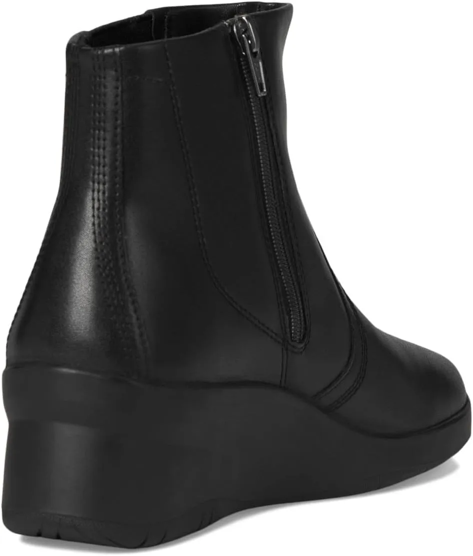 Clarks Women's Suttyn Rae Chelsea Boot