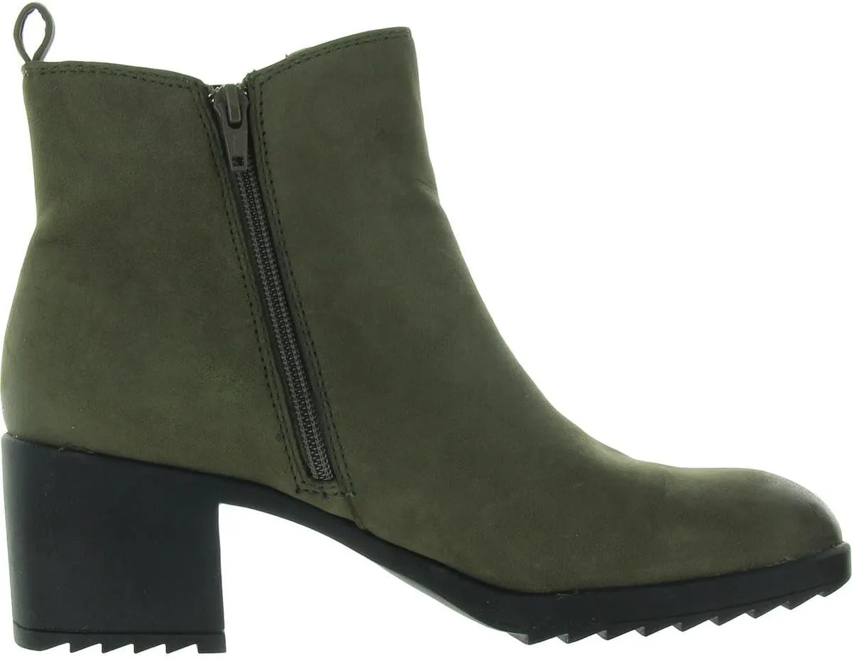 Comfortiva Women's Hammond Chelsea Boot
