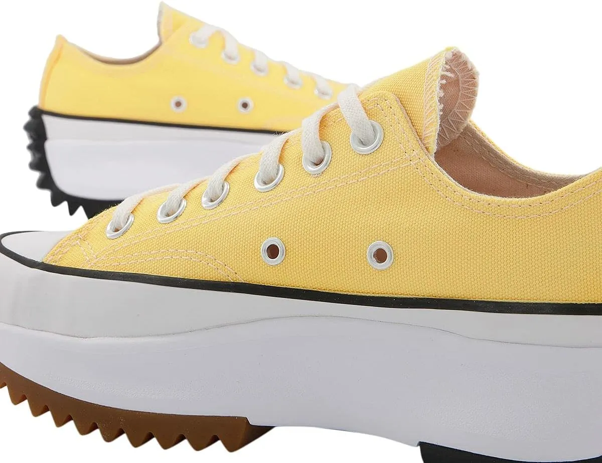 Converse Women's Chuck Taylor Classic Sneaker