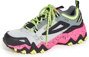 Fila Oakmont TR Women's Sneaker 7.5 B(M) US Grey-Black-Hot Pink