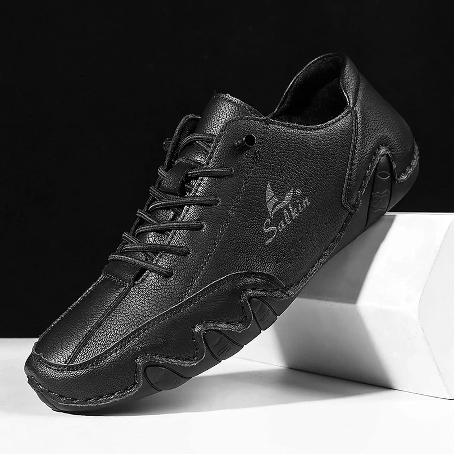 Mens Shoes Golf Low Top Running Summer and Autumn Lightweight Comfortable Driving Mens Sneaker