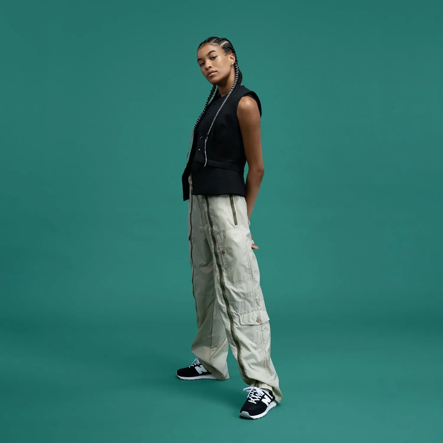 New Balance Women's 574 V2 Essential Sneaker