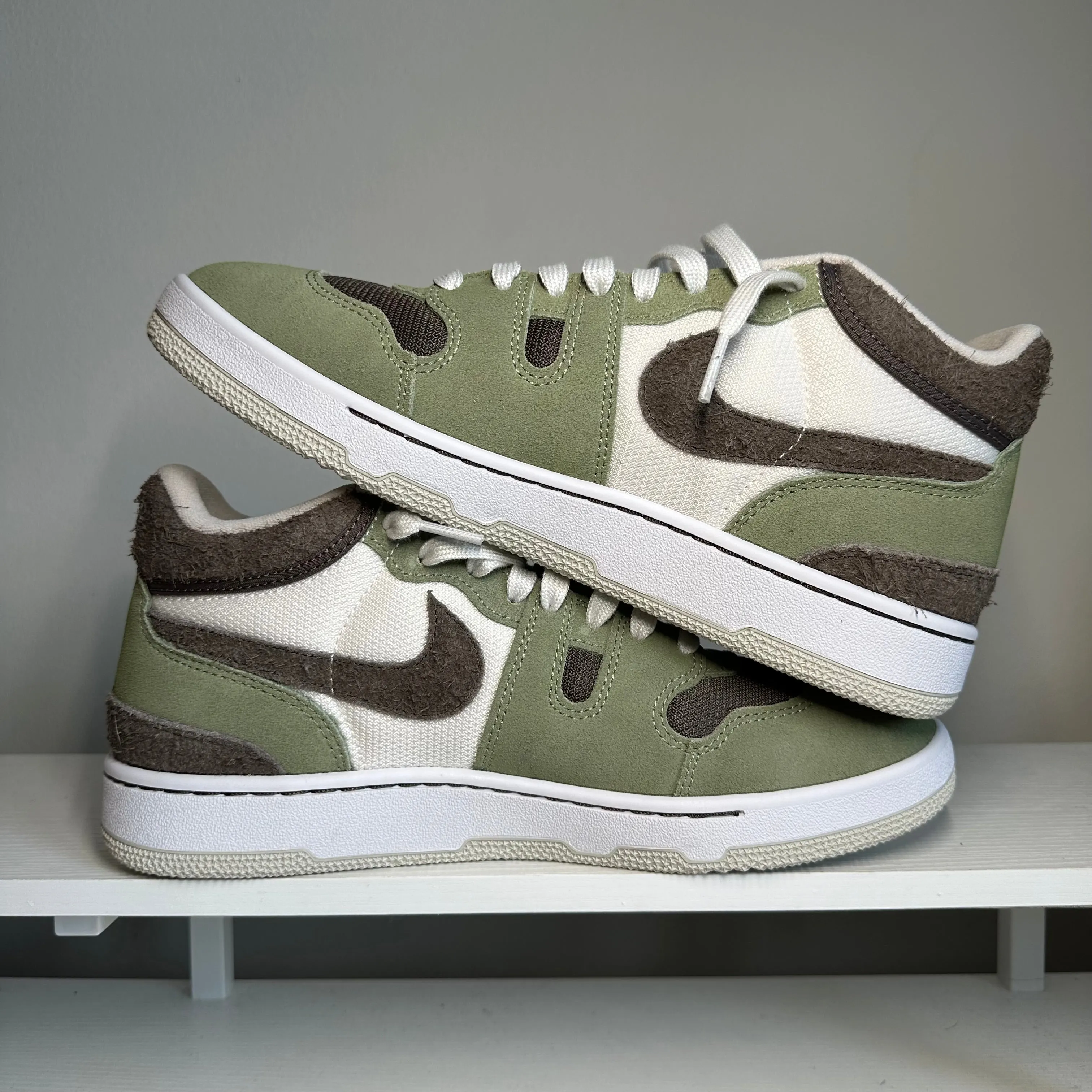 Nike Mac Attack QS SP Oil Green VNDS *pre-owned* (SIZE 9)