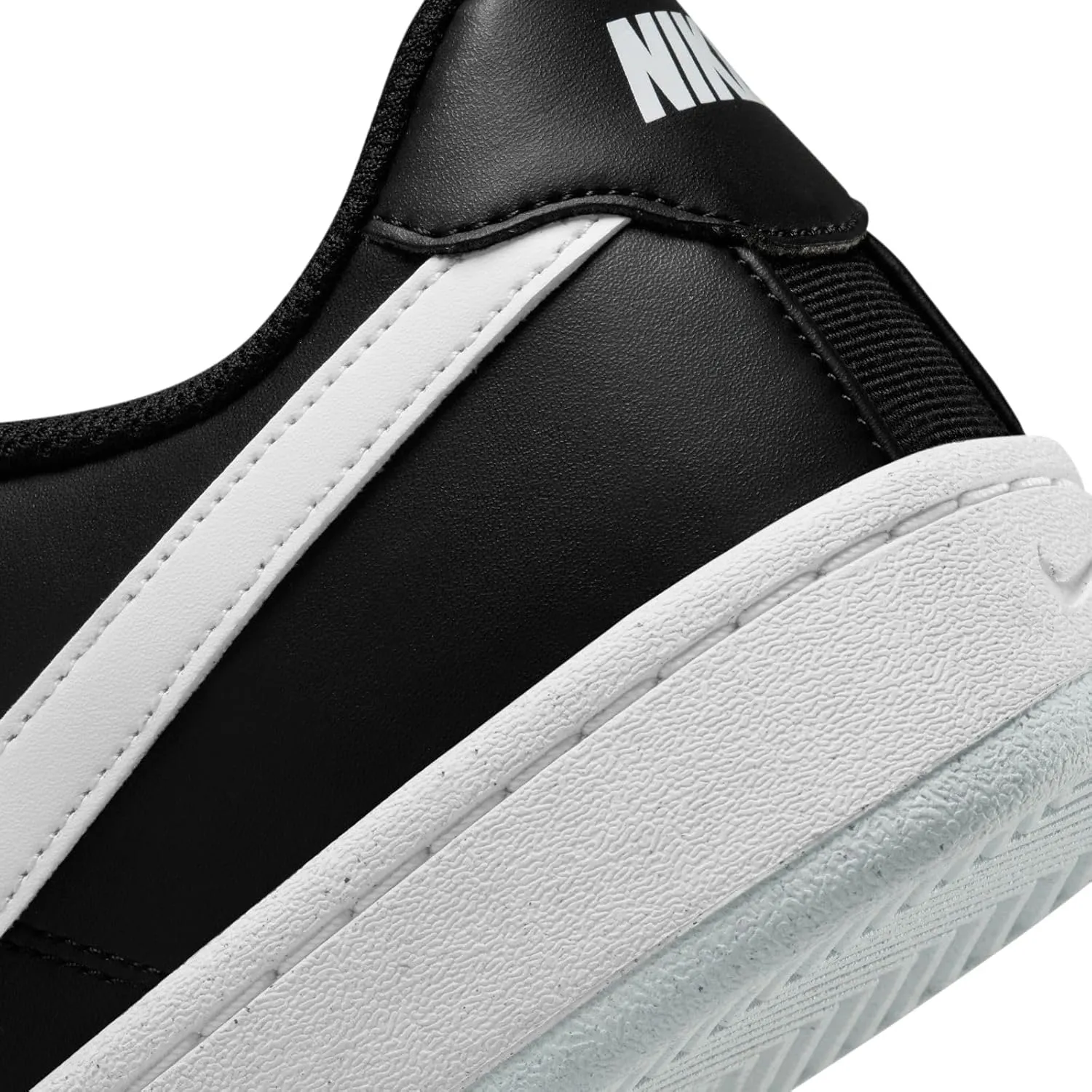 Nike Men's Court Royale 2 Better Essential Sneaker - White, 7 UK