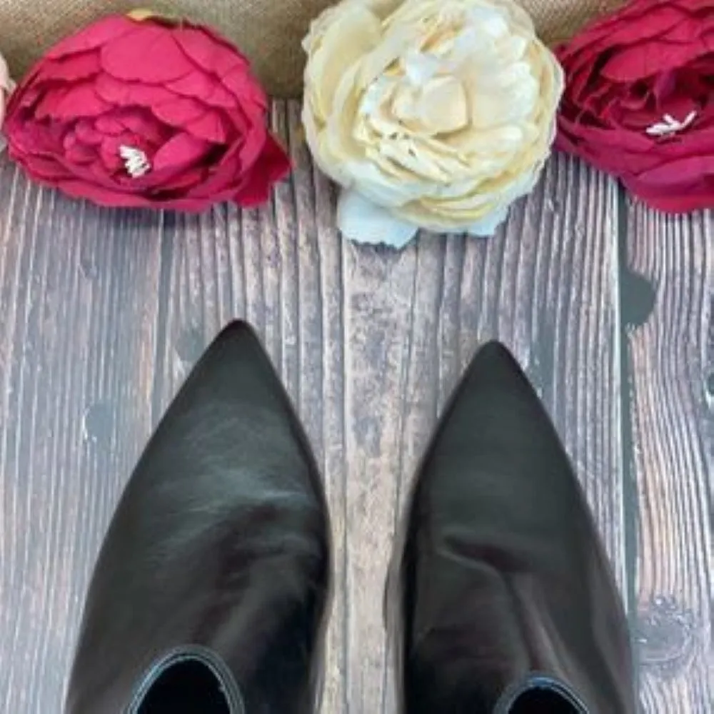 Rag & Bone Black Leather Beha Chelsea Booties 39.5M