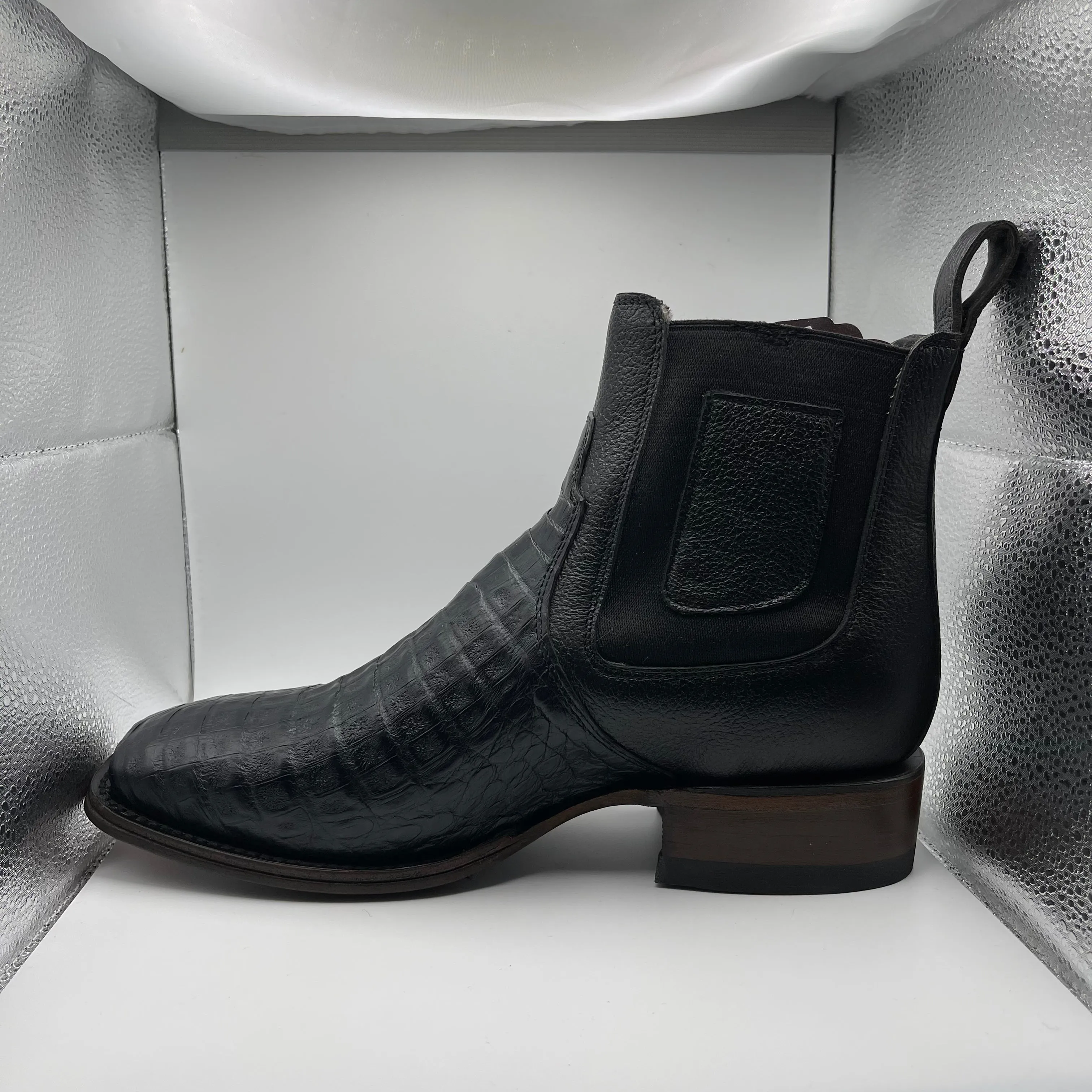 Red Diamond Chelsea Boot Caiman Black