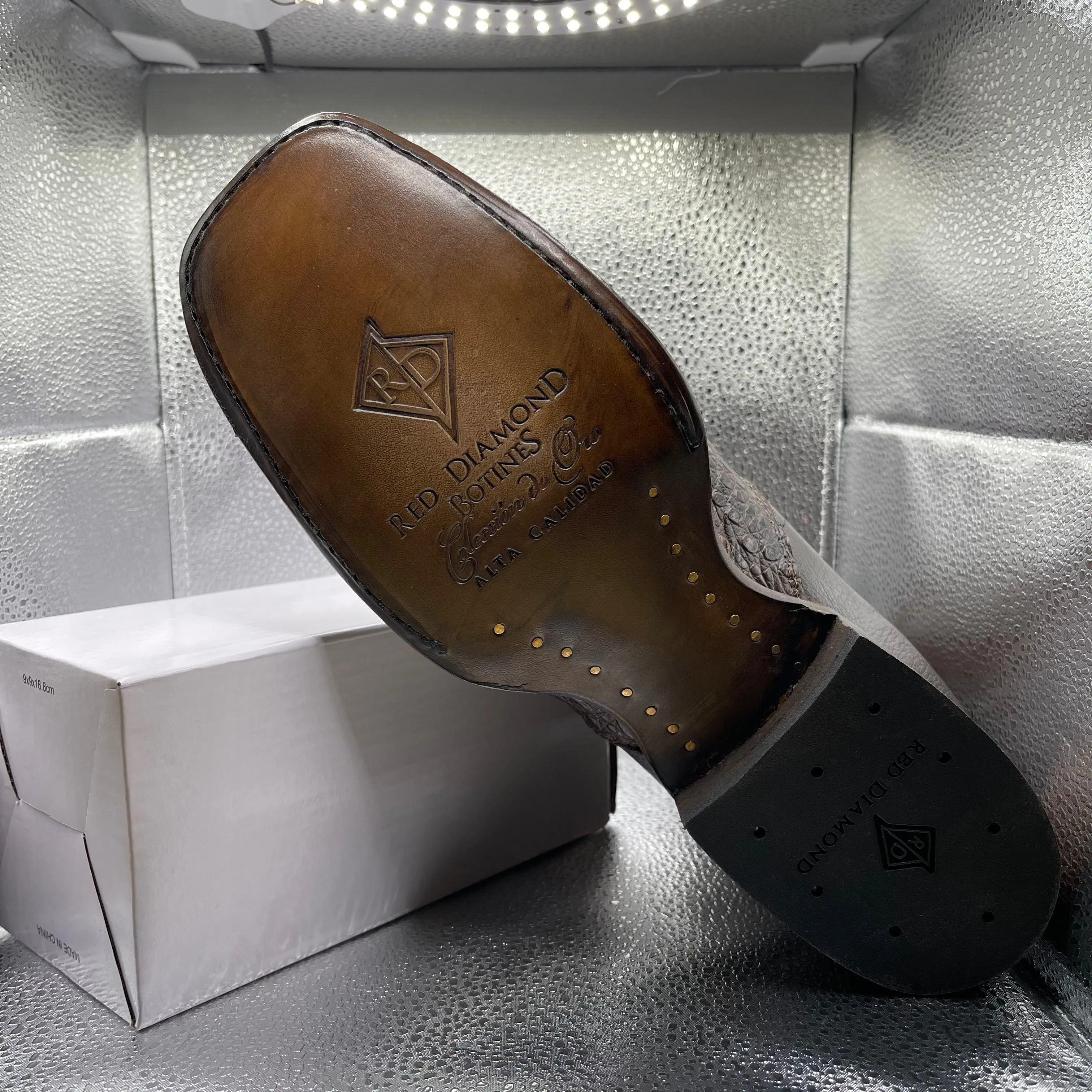 Red Diamond Chelsea Boot Caiman Black