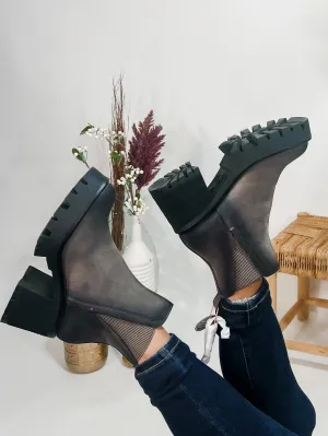Rusty Chelsea Boot, Charcoal