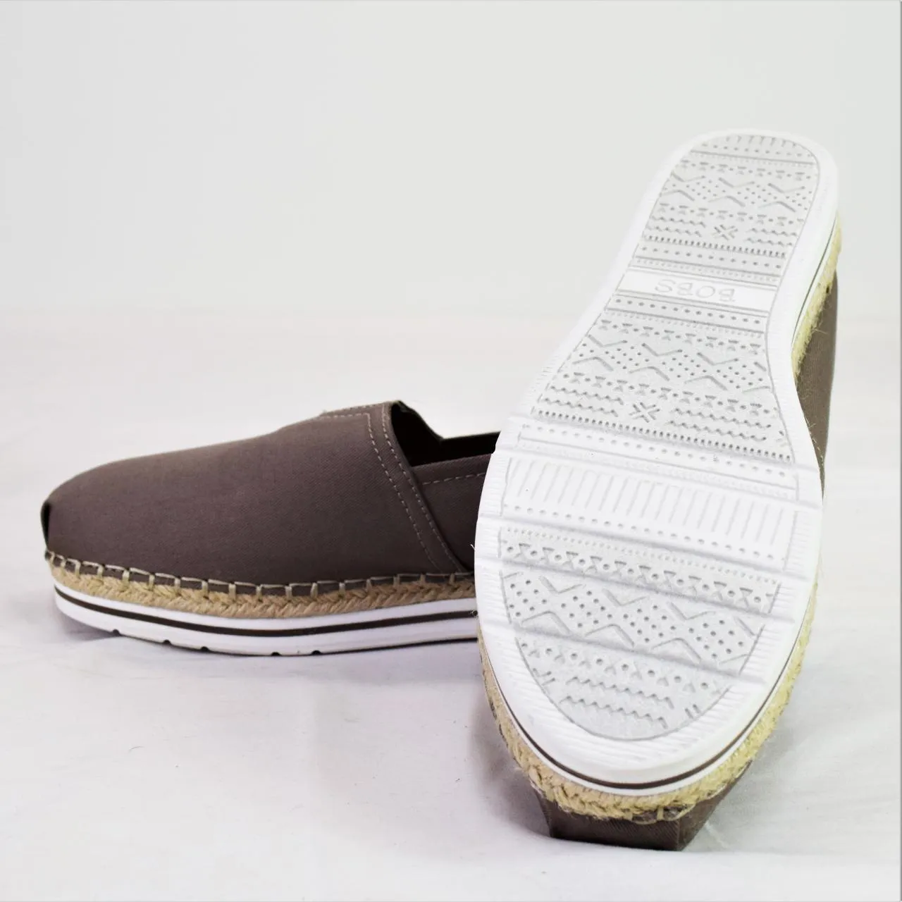 Skechers Women's Bobs Breeze Taupe 10