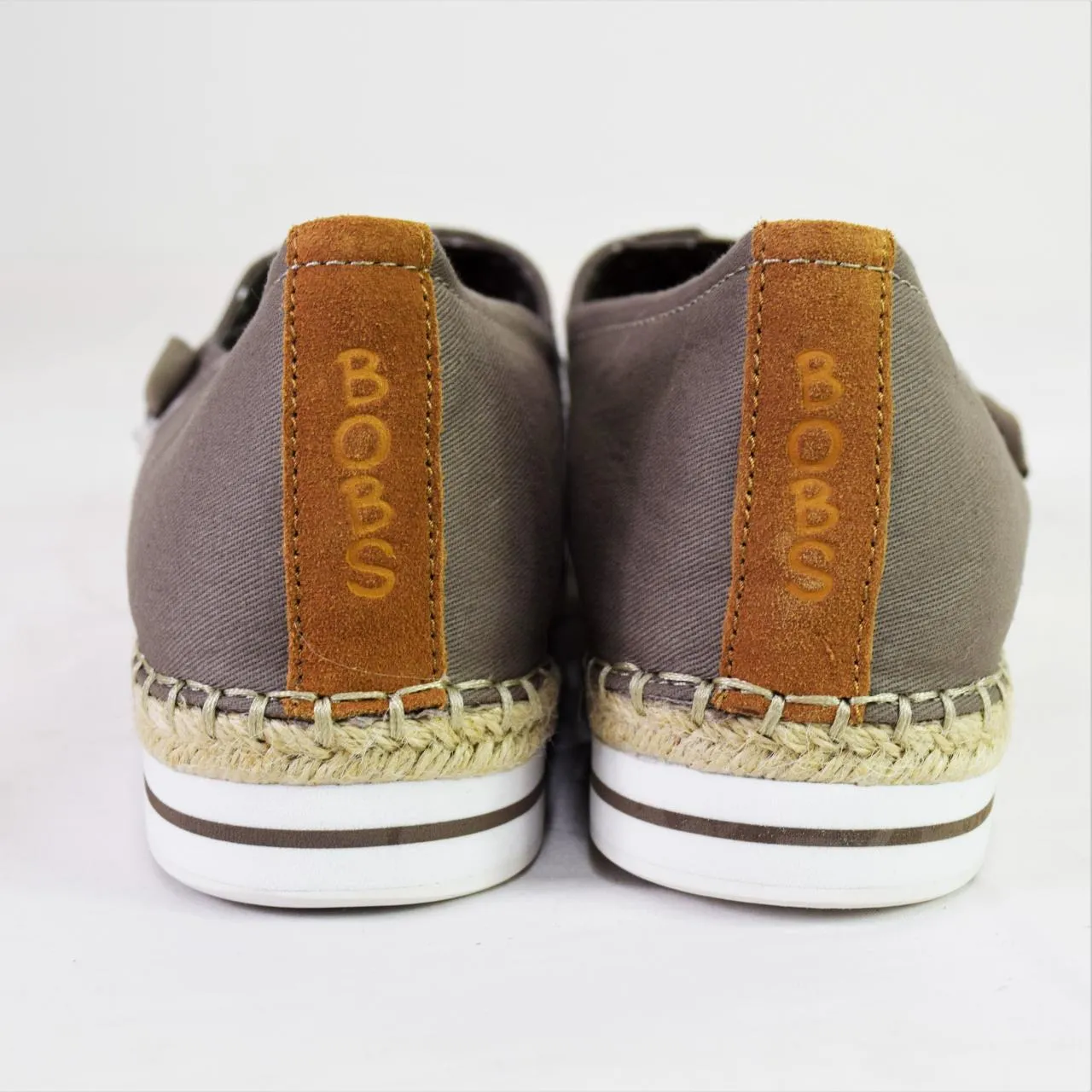 Skechers Women's Bobs Breeze Taupe 10