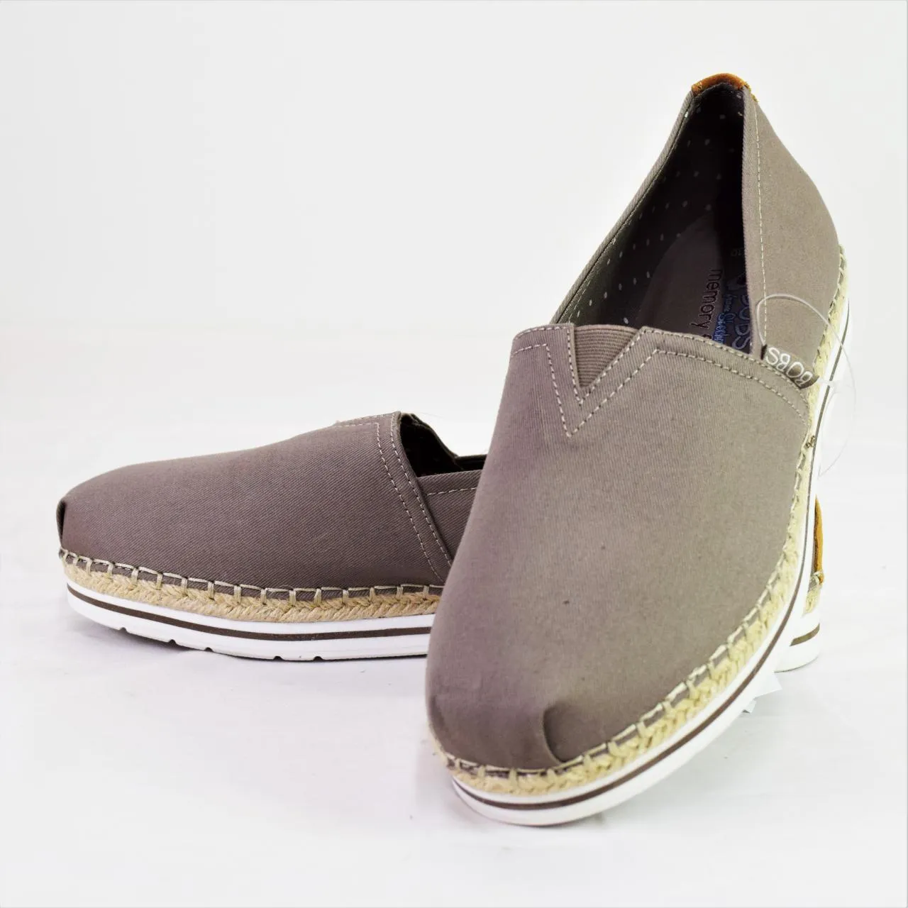 Skechers Women's Bobs Breeze Taupe 10