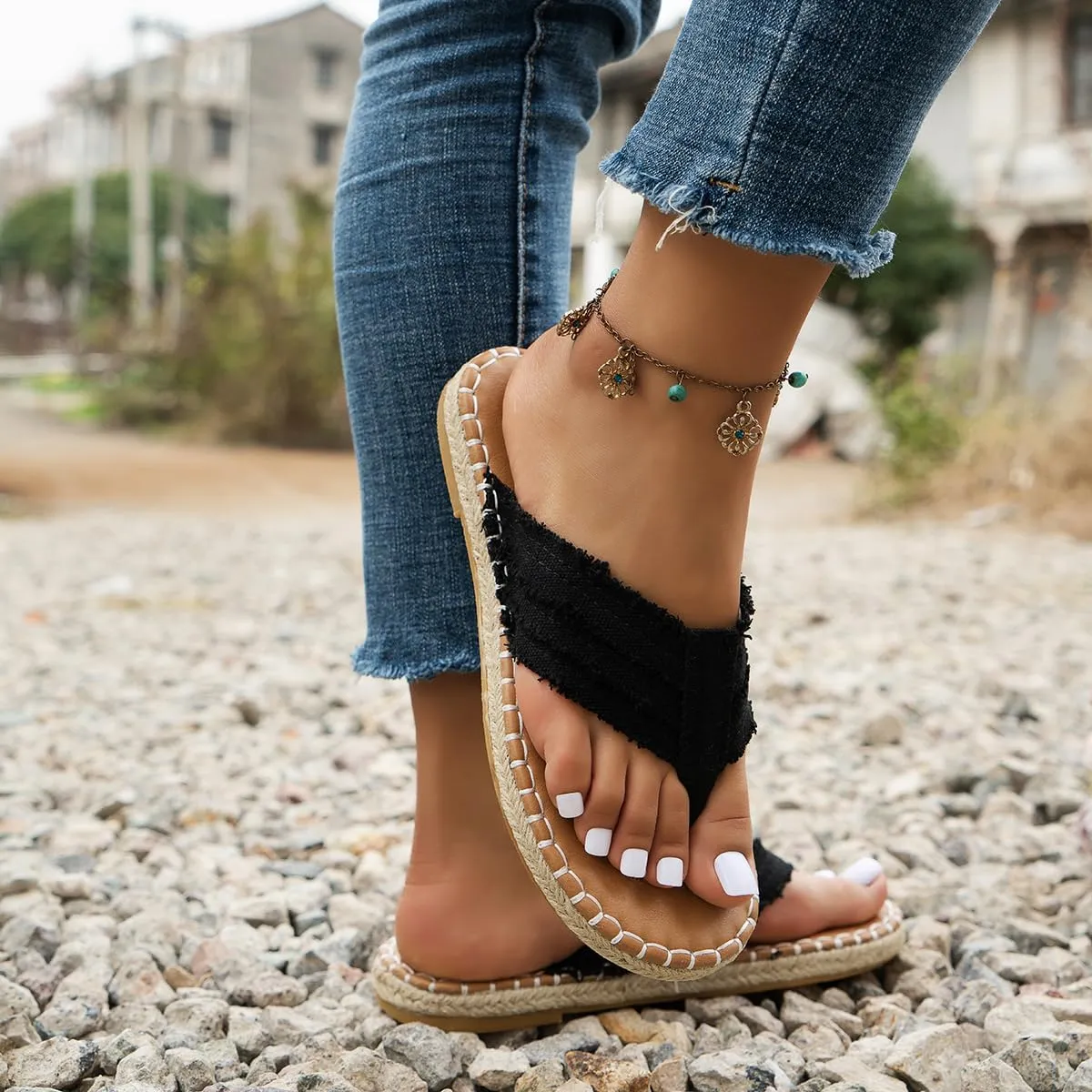 Summer New Flat Clip Toe Fisherman Shoes, Outer Wear Sandals Slippers, Thick Bottom Solid Color Round Toe Buckle Strap Sandals, Stylish Outer Wear Woven Beach Sandals For Women Flip flop