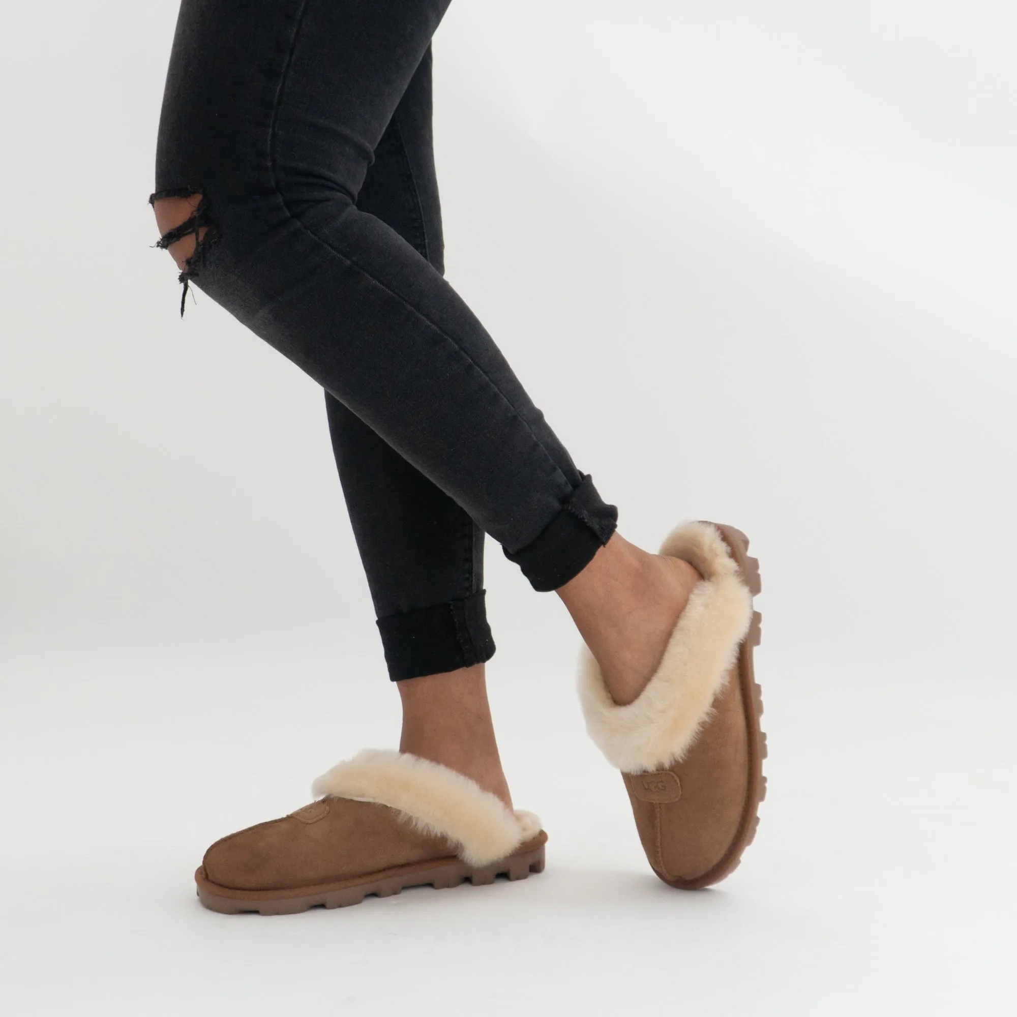 UGG COQUETTE Womens Sheepskin Mule Slippers Chestnut