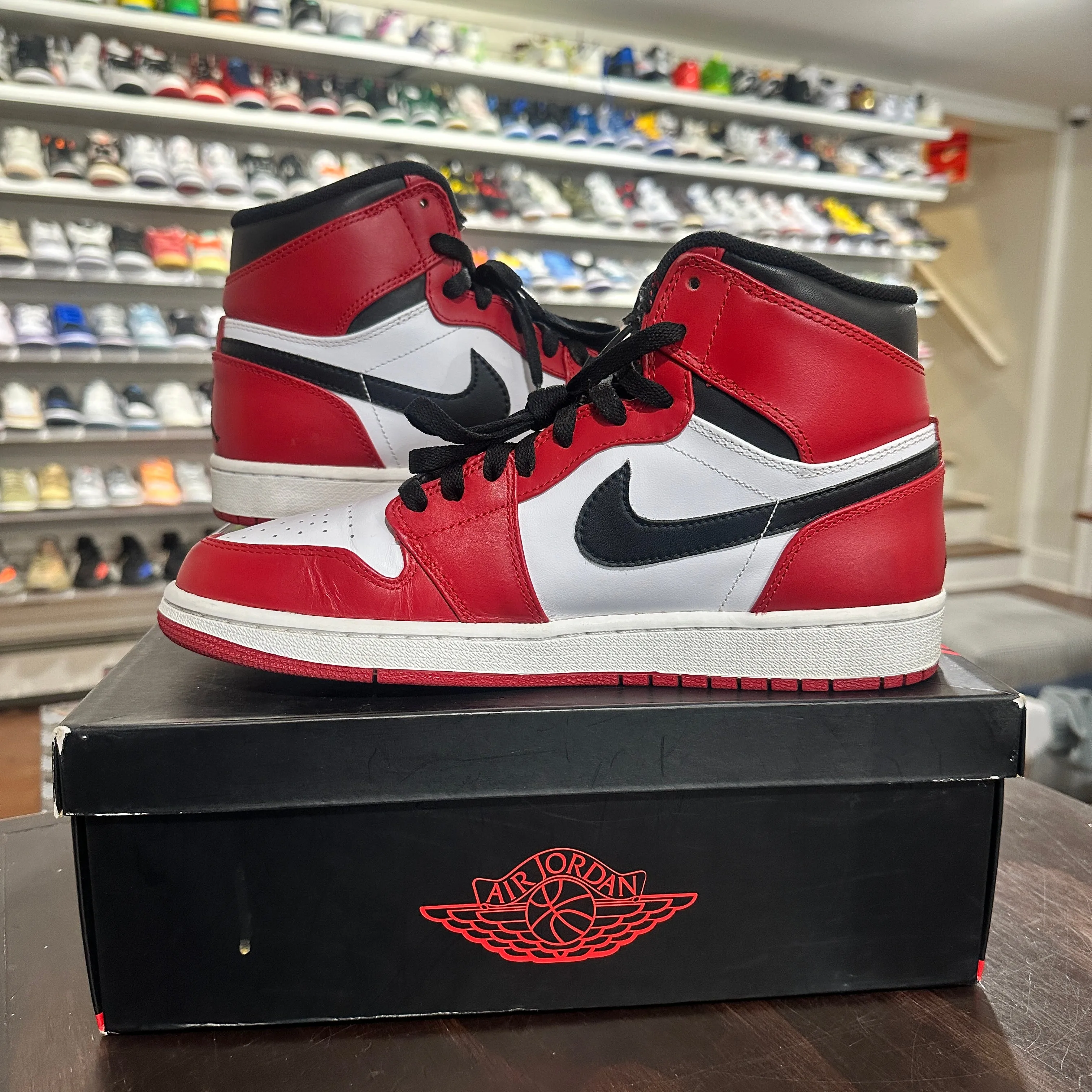*USED* Jordan 1 High Chicago 2013 (SIZE 9.5)
