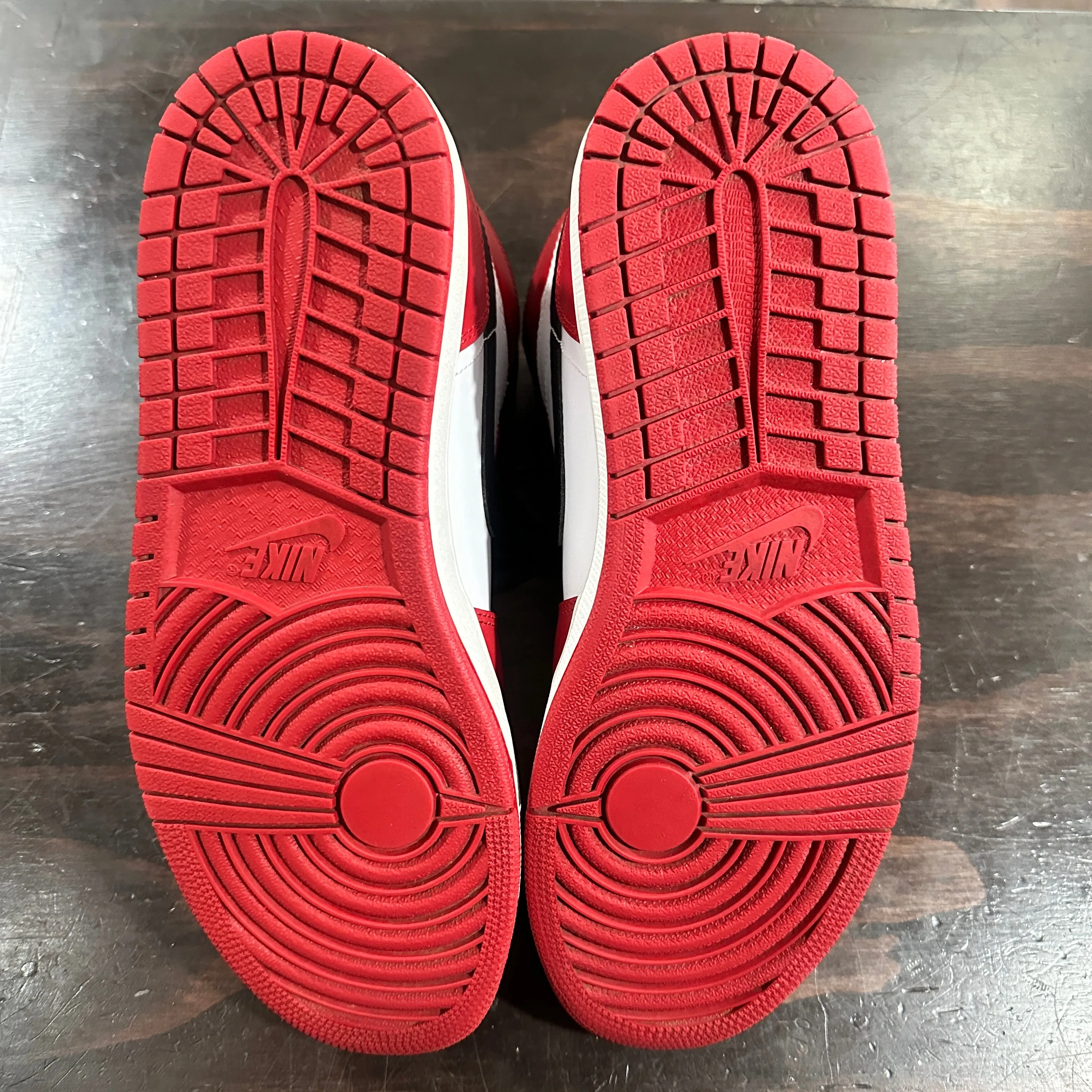 *USED* Jordan 1 High Chicago 2013 (SIZE 9.5)