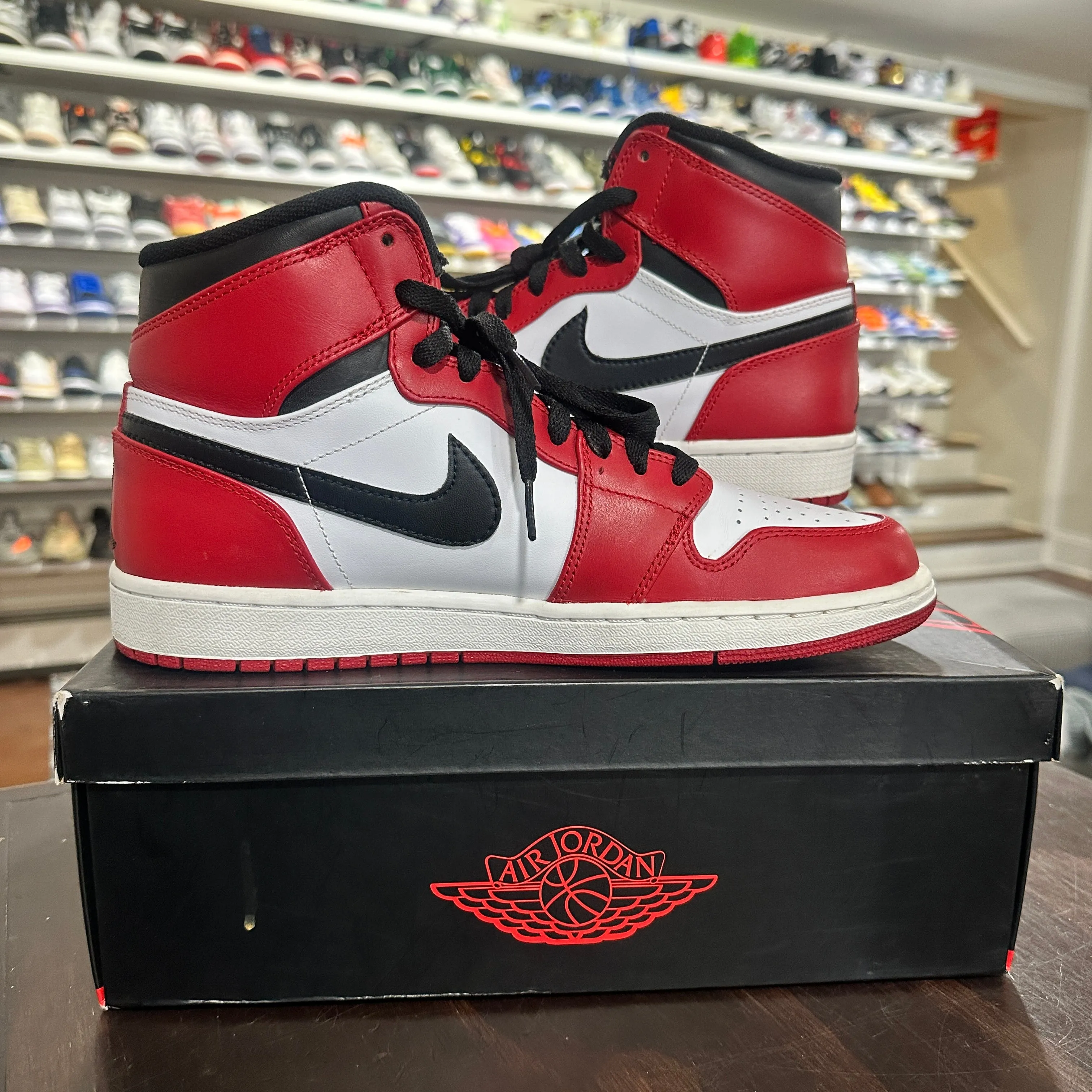*USED* Jordan 1 High Chicago 2013 (SIZE 9.5)