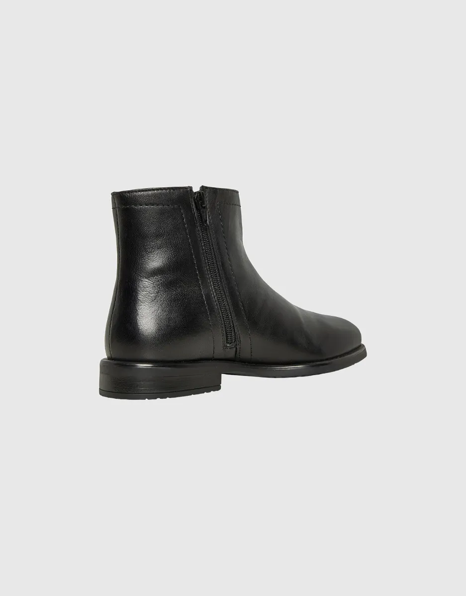 Valerie Leather Zip Up Boots in Black